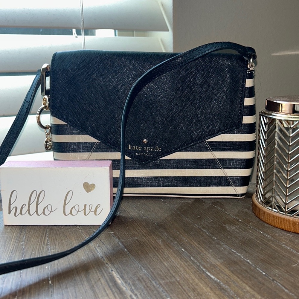 Crossbody Kate spade bag good condition